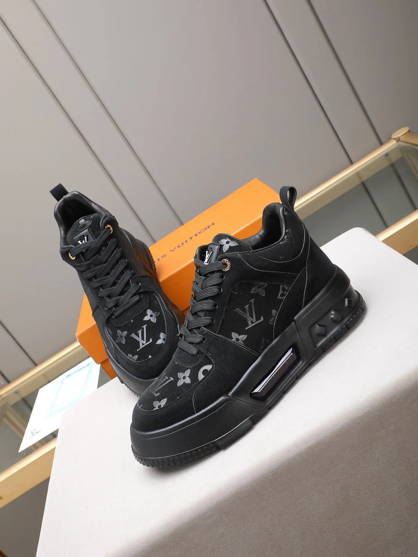 PP460 High Top Men's [LV] Autumn and winter high top classic hot style💝 👣👣Perfect last shape, beautiful design style 💋 💋This winter is no longer cold😢😢Cow leather➕LV special material➕Breathable sheep lining➕Non-slip and wear-resistant foam air cushion outsole🎩A must-have for fashionable men❗Number: 38-44 (45 custom-made) The real thing looks better🎬The real thing looks better👅, 5 colors to choose from